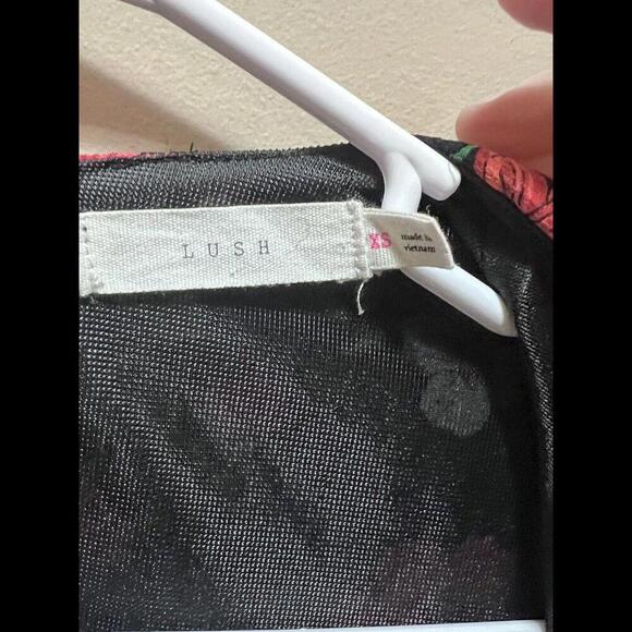 Lush | NWOT Floral Maxi Dress With Side Slit Women's size XS Multicolor - Picture 3 of 4